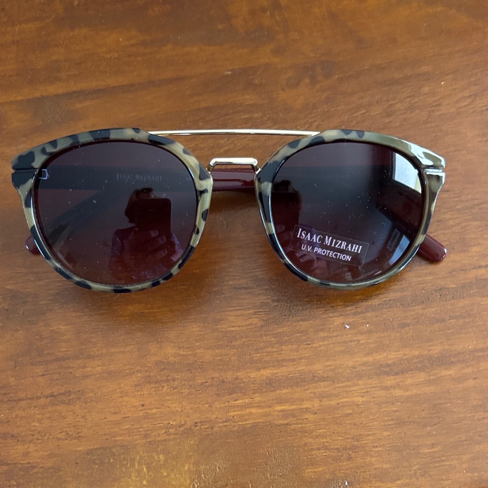Isaac Mizrahi  Patterned Sunglasses